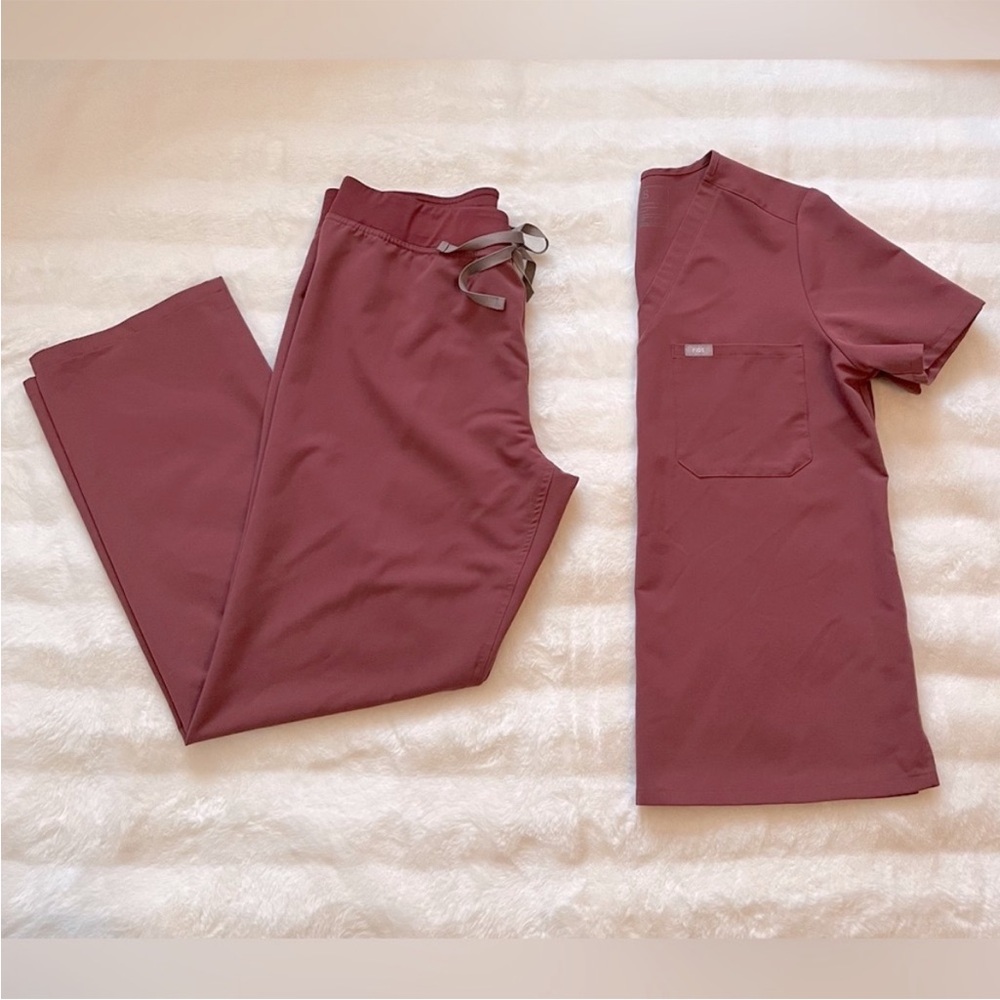 Maroon Scrub Set with Pocket